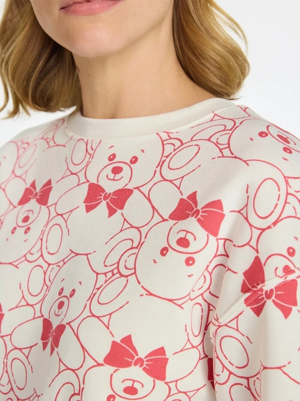 Wound Up Women's Teddy Bear Graphic Fleece Sweatshirt, Size Medium (8-10), - Picture 2 of 3